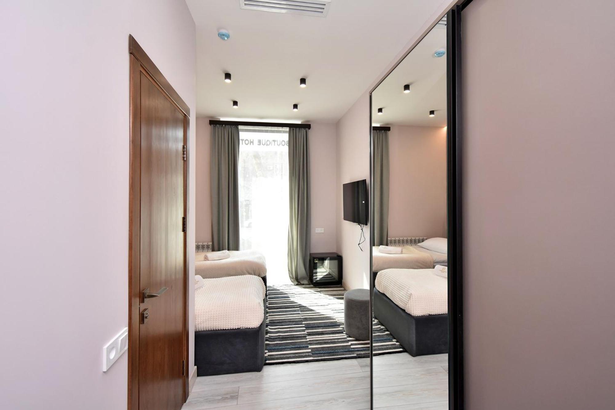 Avenue 23 Boutique Hotel Erivan Exterior foto